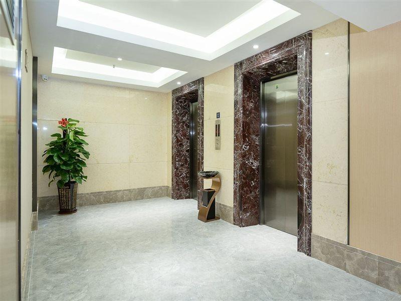 Kyriad Marvelous Hotel Dongguan Changan Light Rail Station Exterior photo